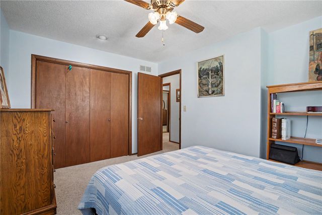 1129 25th St, Cedar Rapids, IA 52403