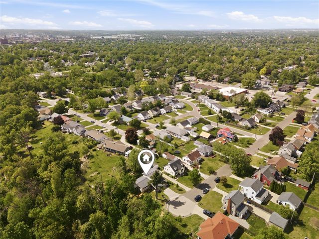 1129 25th St, Cedar Rapids, IA 52403