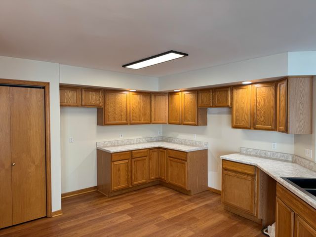 711 Meadow Brook Drive, Lowell, IN 46356