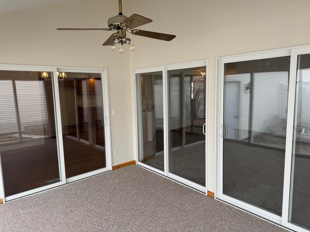 711 Meadow Brook Drive, Lowell, IN 46356