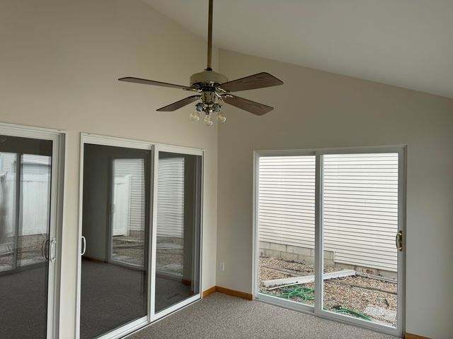 711 Meadow Brook Drive, Lowell, IN 46356