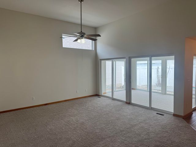 711 Meadow Brook Drive, Lowell, IN 46356