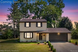 1874 Hopkins Drive, Wixom, MI 48393