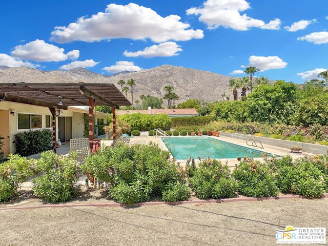 634 E Palo Verde Avenue, Palm Springs, CA 92264
