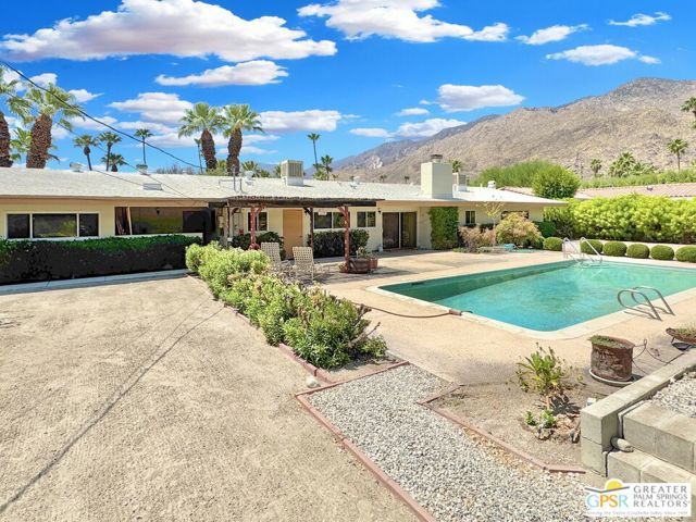 634 E Palo Verde Avenue, Palm Springs, CA 92264