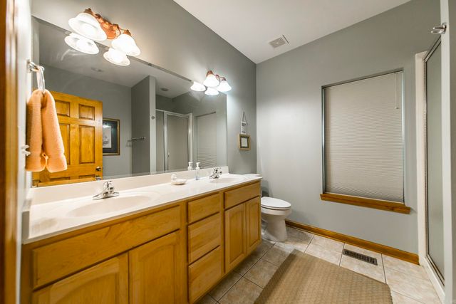 5 Bay Shore Drive, Greers Ferry, AR 72067