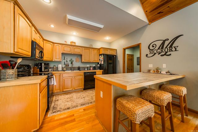 5 Bay Shore Drive, Greers Ferry, AR 72067