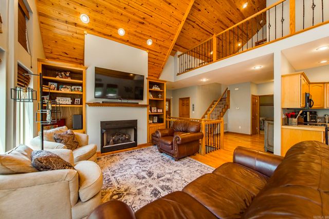 5 Bay Shore Drive, Greers Ferry, AR 72067