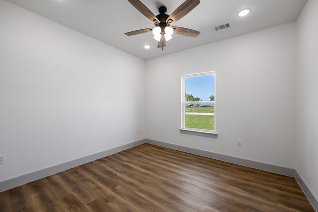 429 Caro Drive, West Tawakoni, TX 75474