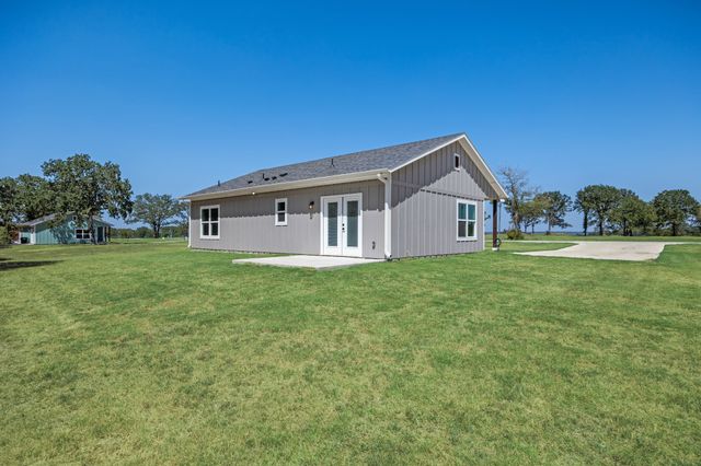 429 Caro Drive, West Tawakoni, TX 75474