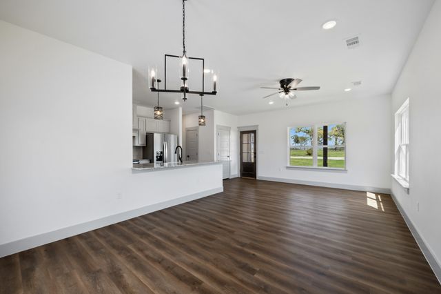 429 Caro Drive, West Tawakoni, TX 75474