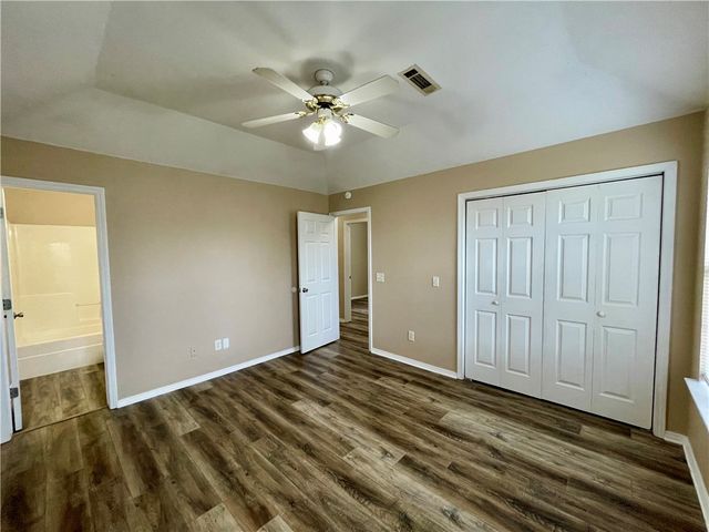 2381 Springbrook Avenue, Springdale, AR 72764