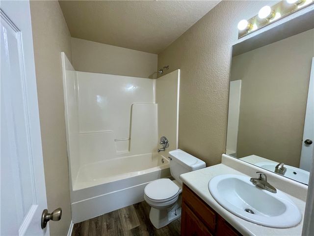 2381 Springbrook Avenue, Springdale, AR 72764