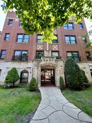 4427 N Seeley Avenue 401, Chicago, IL 60625