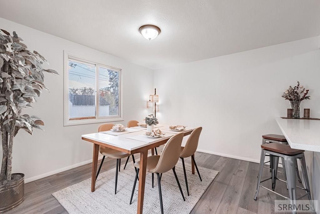 Image 8 of property listing at 215 W 15th Street, Idaho Falls, ID 83402