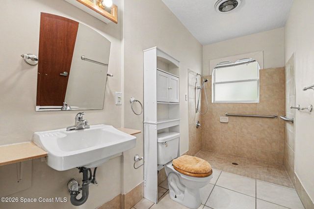 1600 Avocado Avenue, Melbourne, FL 32935