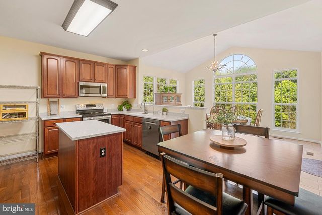 5301 GUNSTON HALL DR, Woodbridge, VA 22193