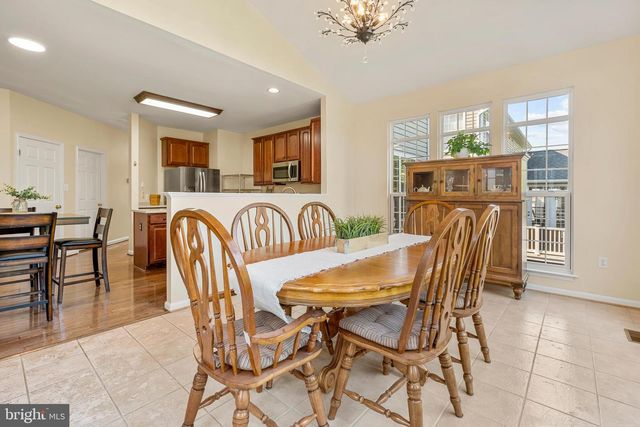 5301 GUNSTON HALL DR, Woodbridge, VA 22193