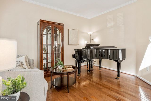 5301 GUNSTON HALL DR, Woodbridge, VA 22193