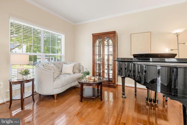 5301 GUNSTON HALL DR, Woodbridge, VA 22193