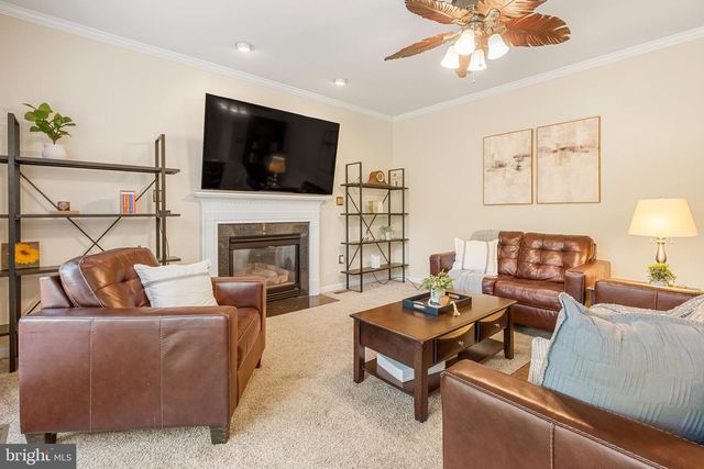 5301 GUNSTON HALL DR, Woodbridge, VA 22193