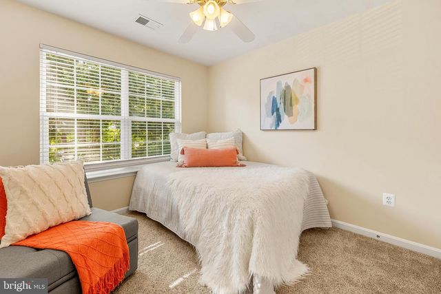 5301 GUNSTON HALL DR, Woodbridge, VA 22193