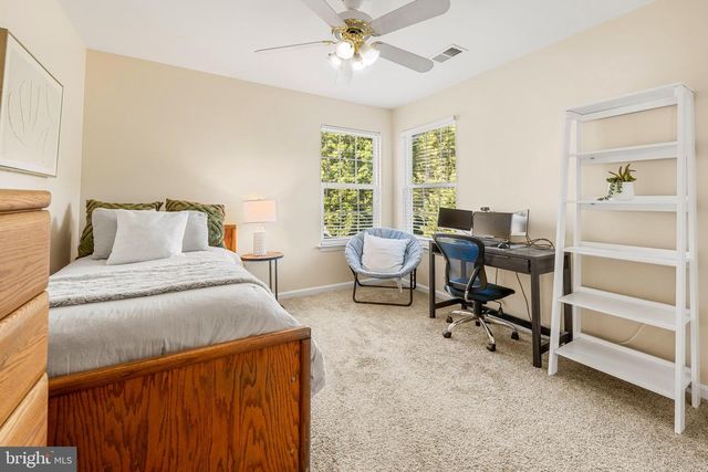 5301 GUNSTON HALL DR, Woodbridge, VA 22193