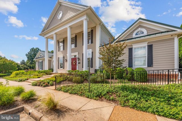 5301 GUNSTON HALL DR, Woodbridge, VA 22193