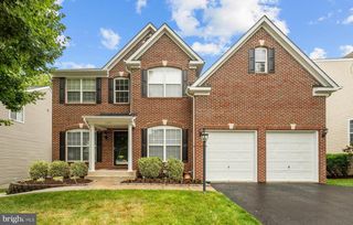 5301 GUNSTON HALL DR, Woodbridge, VA 22193