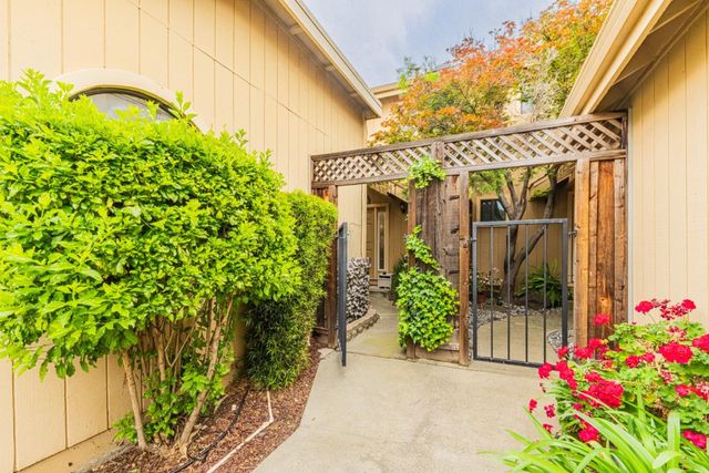 2112 Darnis Circle, Morgan Hill, CA 95037