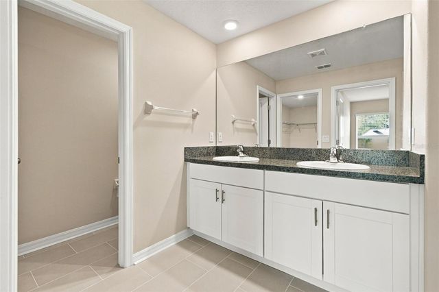 6735 BAR S BAR TRAIL, Zephyrhills, FL 33541
