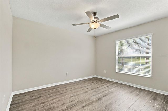 6735 BAR S BAR TRAIL, Zephyrhills, FL 33541