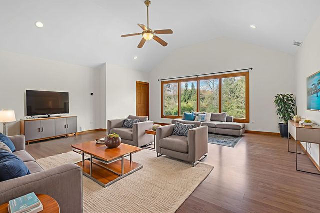 27514 N Forest Garden Road, Wauconda, IL 60084