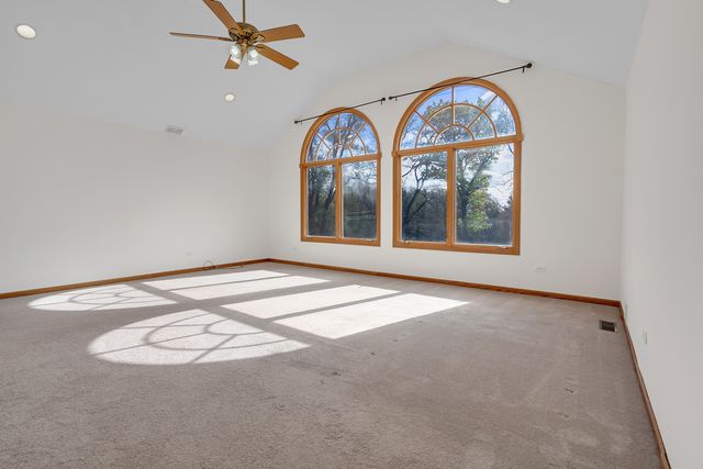 27514 N Forest Garden Road, Wauconda, IL 60084