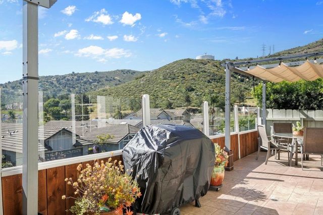 1213 Bitterbush Ln, El Cajon, CA 92019