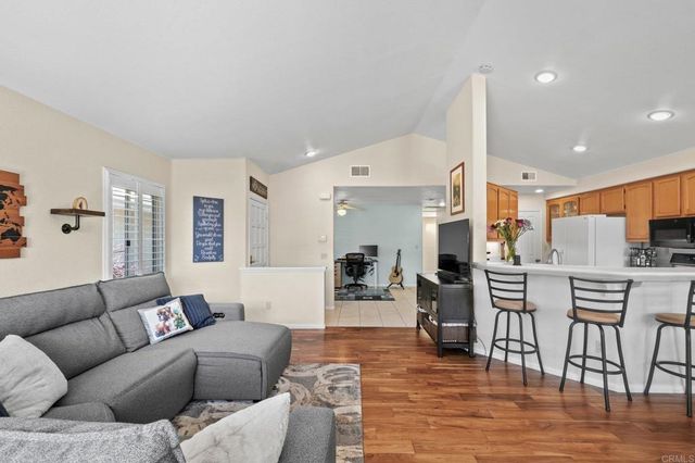 1213 Bitterbush Ln, El Cajon, CA 92019