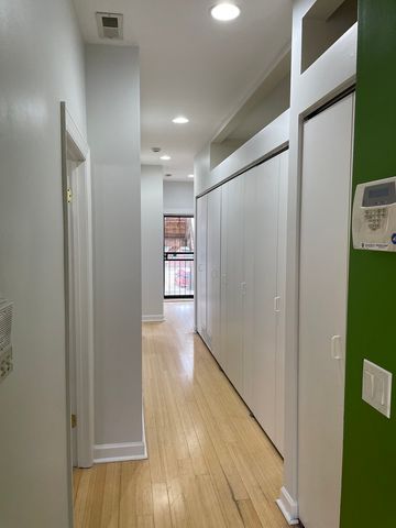 10461 S Corliss Avenue 2, Chicago, IL 60628