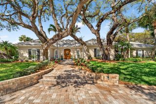 4691 Pebble Bay Circle, Indian River Shores, FL 32963