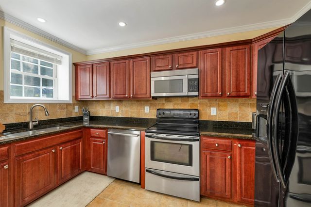 25 Sullivan Way Unit 4, Laconia, NH 03246