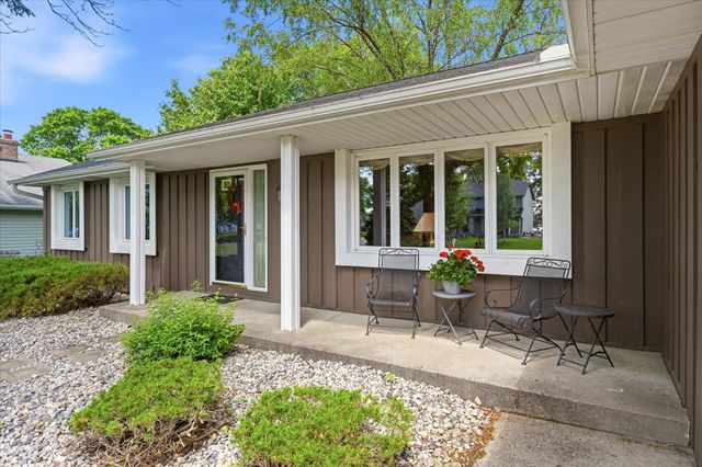 14760 91st Avenue N, Maple Grove, MN 55369