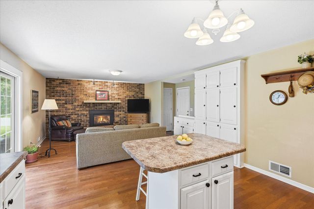 14760 91st Avenue N, Maple Grove, MN 55369