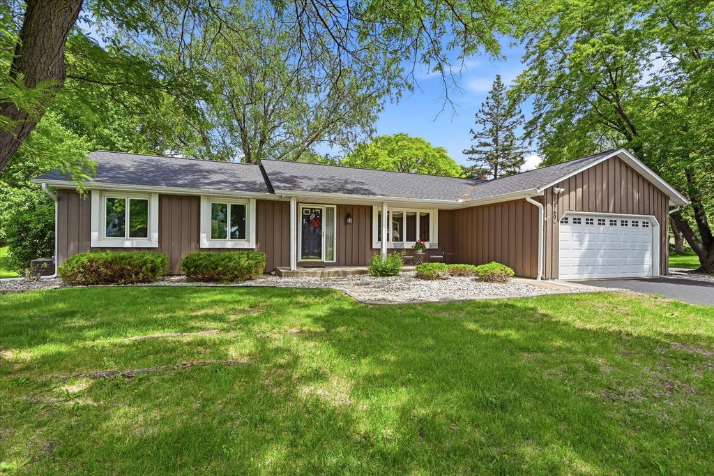 14760 91st Avenue N, Maple Grove, MN 55369