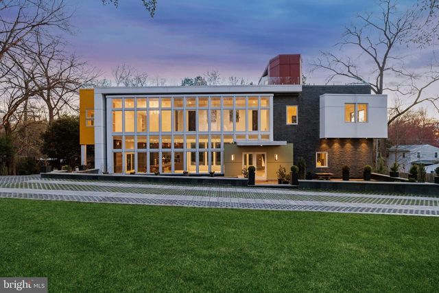 6304 OLD DOMINION DR, Mclean, VA 22101