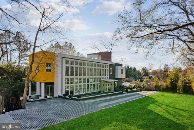 6304 OLD DOMINION DR, Mclean, VA 22101