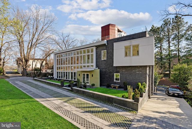 6304 OLD DOMINION DR, Mclean, VA 22101