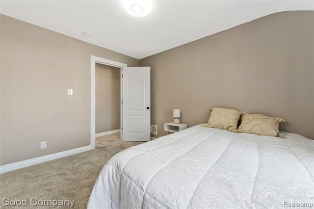 14835 Penrod Street, Detroit, MI 48223