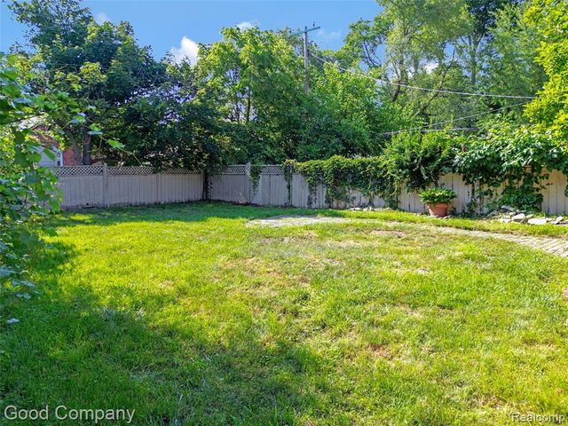 14835 Penrod Street, Detroit, MI 48223