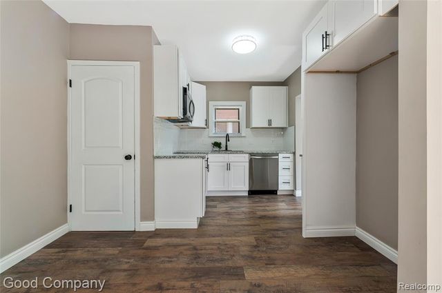 14835 Penrod Street, Detroit, MI 48223