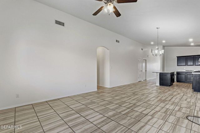 13045 Aerodrome Avenue, Horizon City, TX 79928