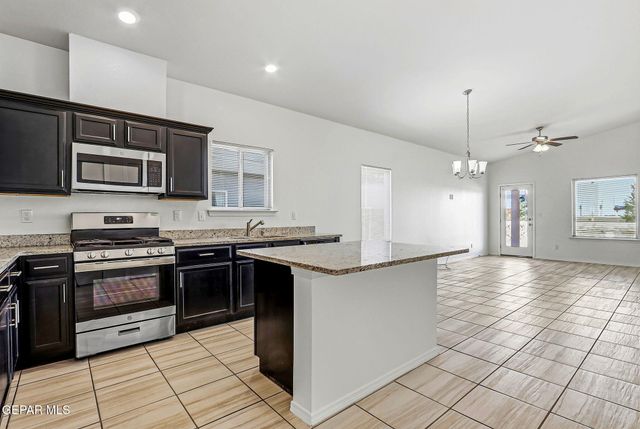 13045 Aerodrome Avenue, Horizon City, TX 79928